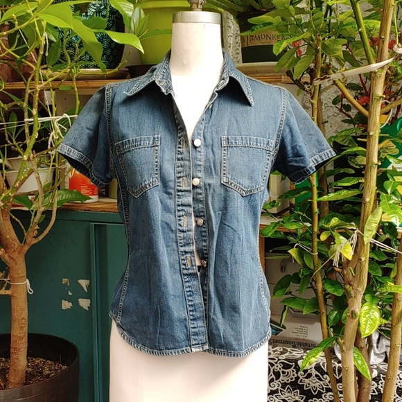 Chambray Top - Picture 1 of 4